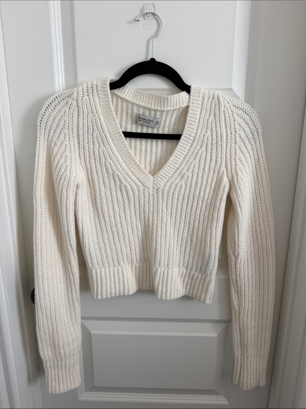 Abercrombie & Fitch Cream Ribbed V-Neck Sweater